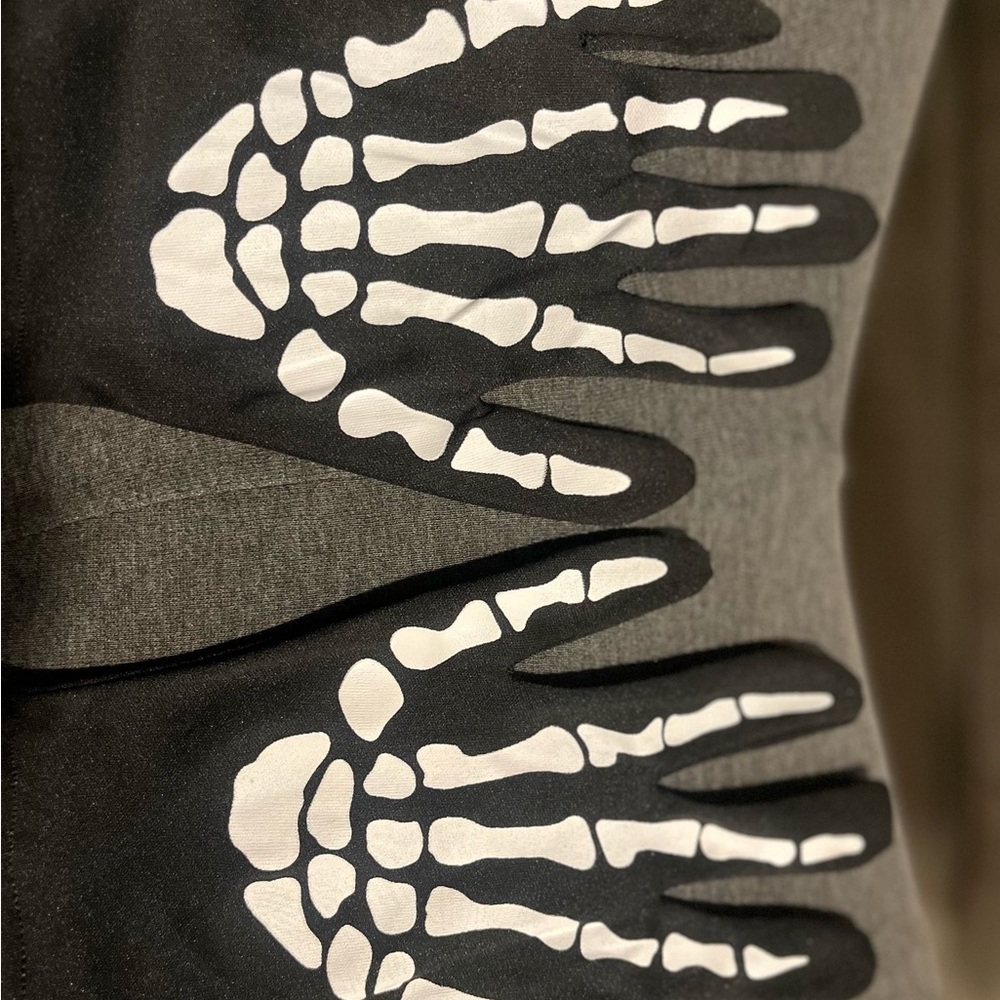 Stylish ski mask with skeleton print & gloves